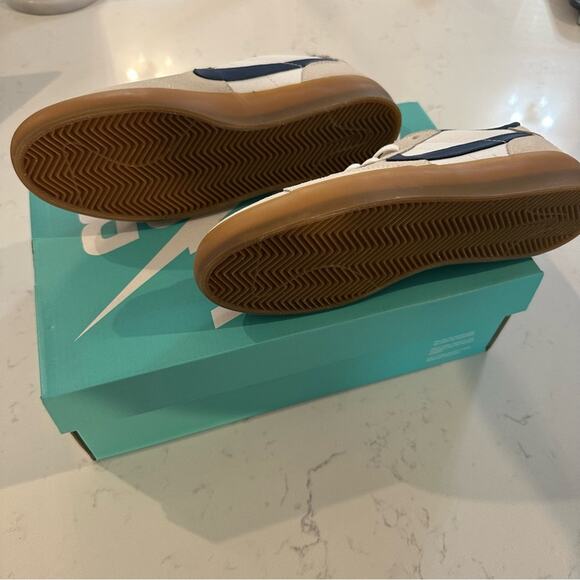 Nike SB Heritage Vulc in Summit White Navy Sneakers Size 7M/8.5W - Picture 7 of 7